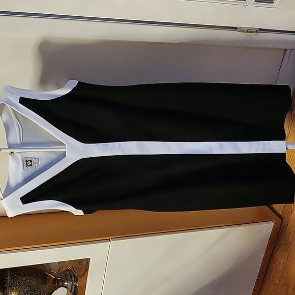 Anne Klein Dresses & Skirts - ANNE KLEIN Sleeveless Dress Colorblock Black White Petite Size 12P
